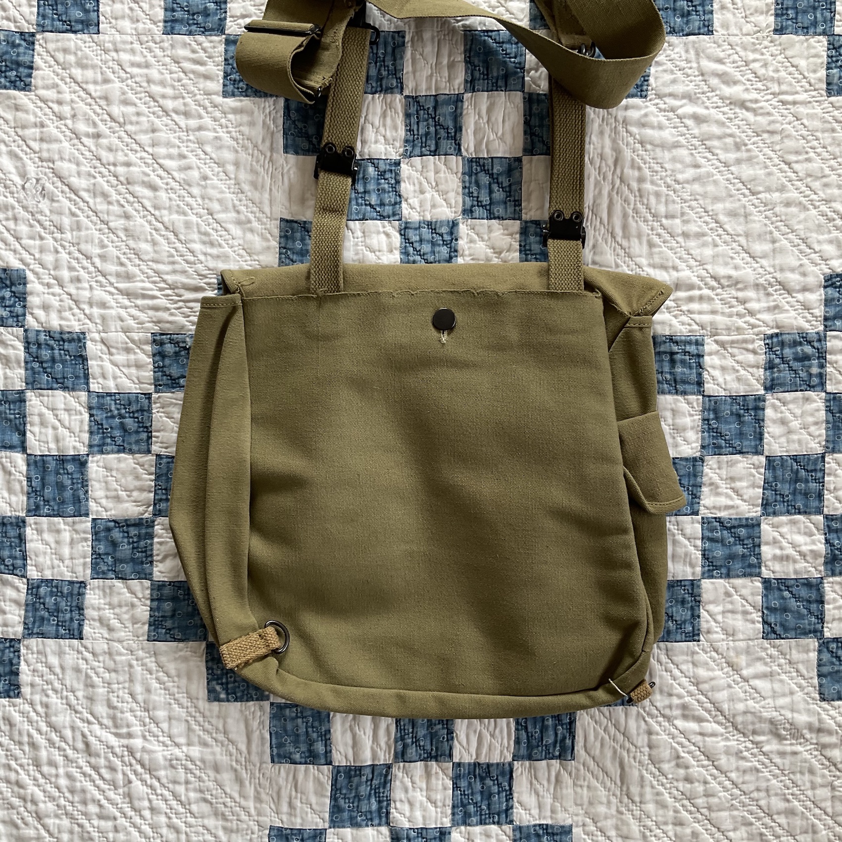 N.O.S. WW2 M-36 musette bag | Button Up Clothing